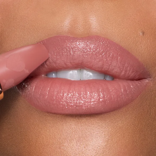 Помада для губ Charlotte Tilbury K.I.S.S.I.N.G Hydrating Lipstick, відтінок Naughty Talk  SP-39583 фото