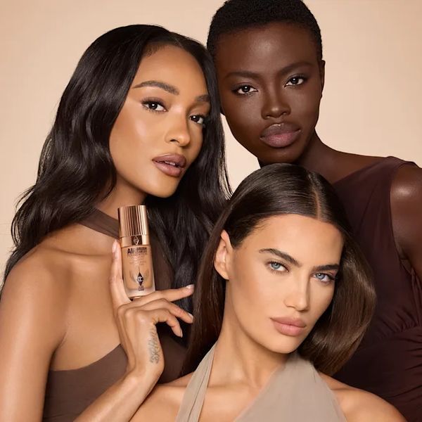 Тональна основа Charlotte Tilbury Airbrush Flawless Foundation, відтінок 2 Neutral SP-11-3 фото