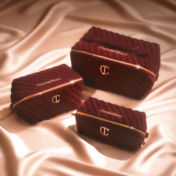 Kосметичка Charlotte Tilbury MAKEUP BAG OF DREAMS, Medium SP-66-1 фото